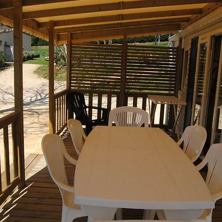 Mobilhome 3 Chambres Veyrignac Exterior photo